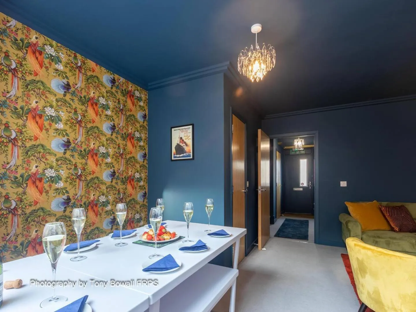 Holiday home Contractor Friendly Stylish House, Sleeps 16 Villa Brighton